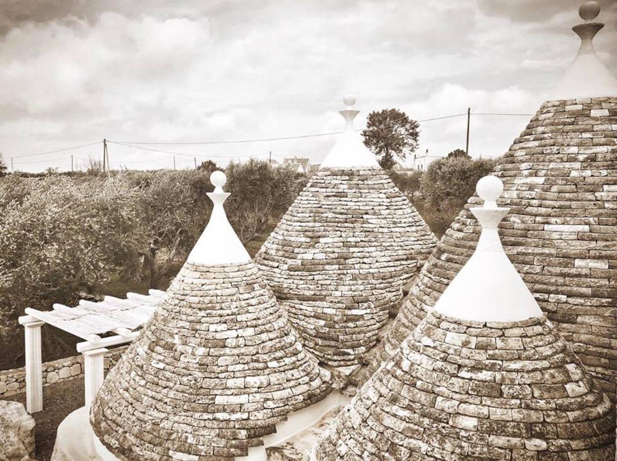 Trulli Caroli Hotel Locorotondo Exterior foto